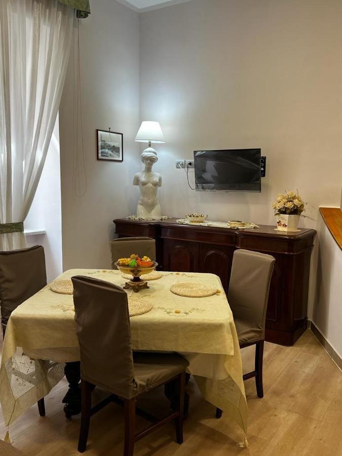 Apartament A Casa E Mamma' Neapol Zewnętrze zdjęcie