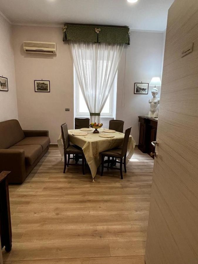 Apartament A Casa E Mamma' Neapol Zewnętrze zdjęcie