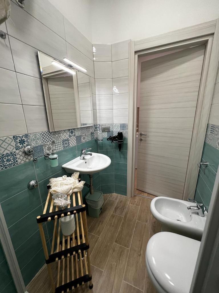 Apartament A Casa E Mamma' Neapol Zewnętrze zdjęcie